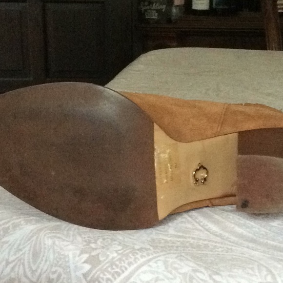 CWonder Beautiful Suede Booties - Picture 2 of 3